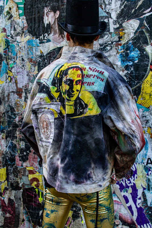 JeansJacke namens "vom Sinn unseres Lebens"