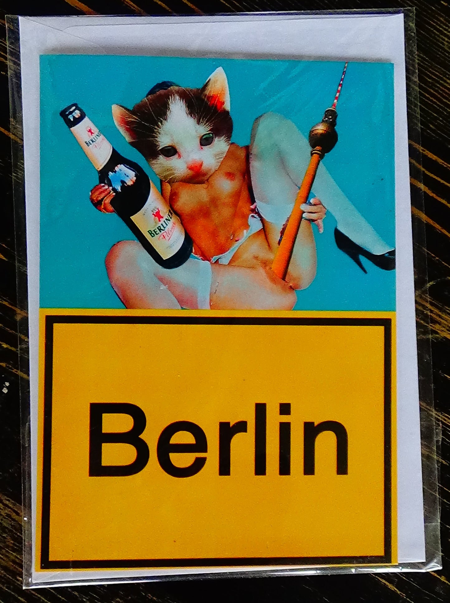 Postkarten mit Umschlag in Folie eingepackt