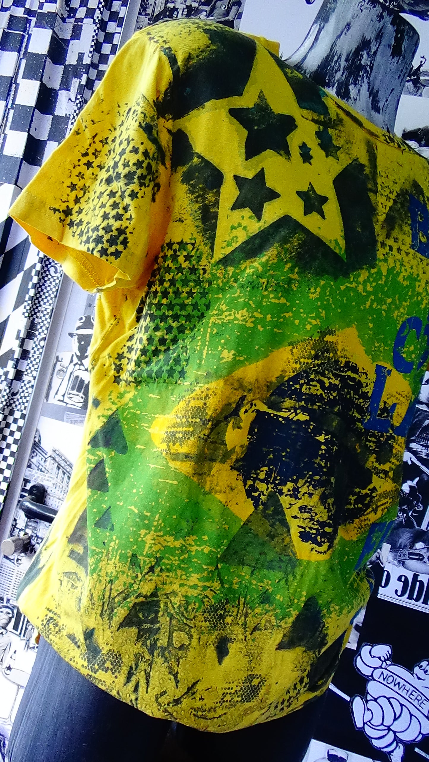 T'shirt namens "ColorLand"