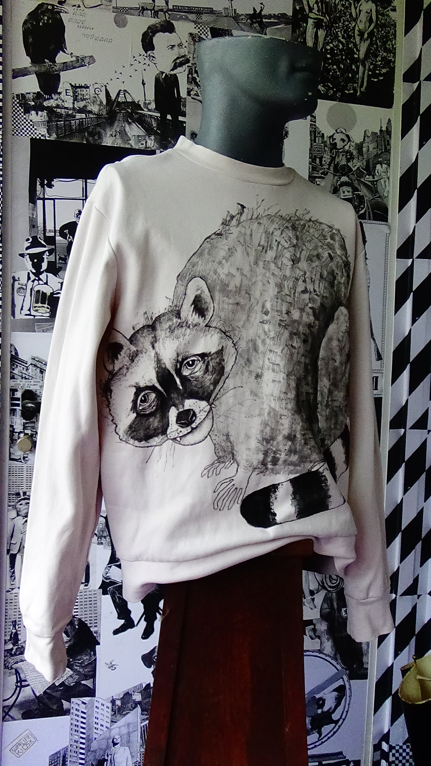 Sweat namens "der Waschbär"