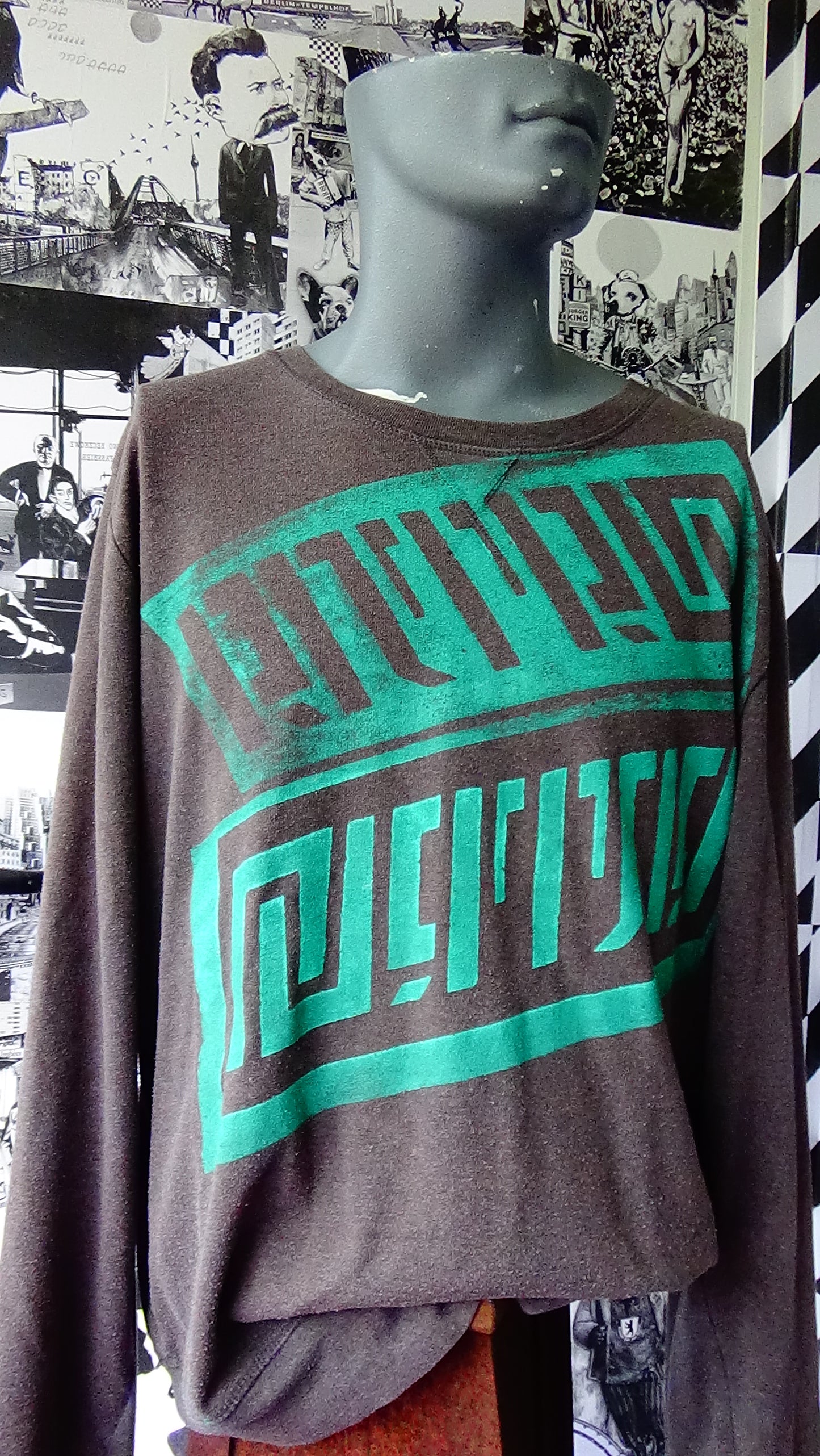 Longshirt namens "Harlekin"