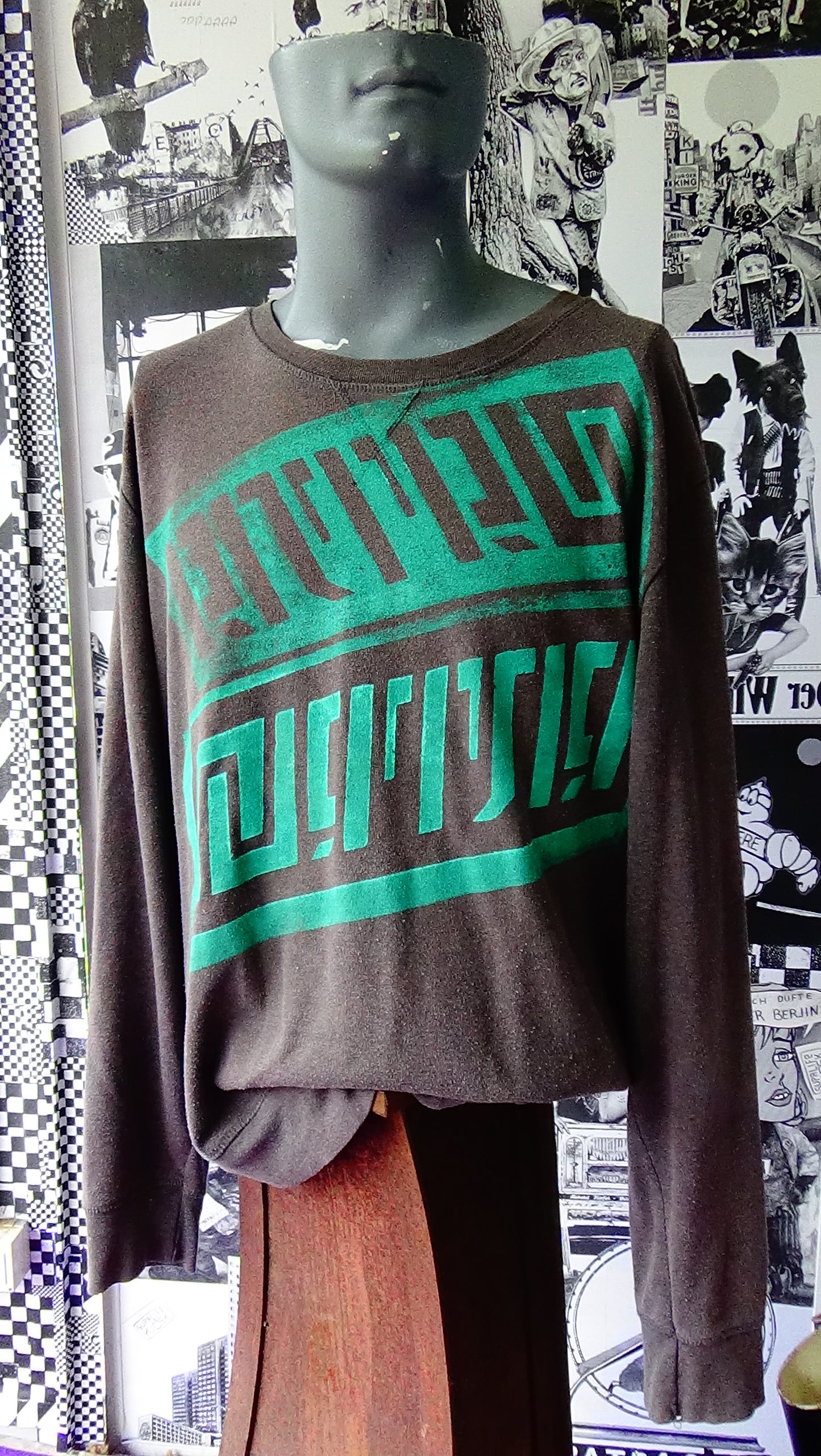 Longshirt namens "Harlekin"
