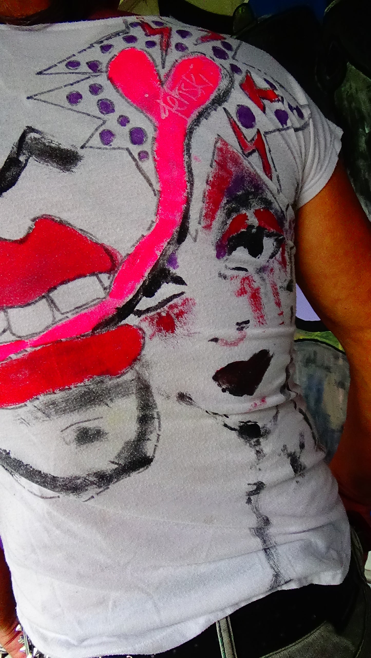 T'shirt namens "connect"