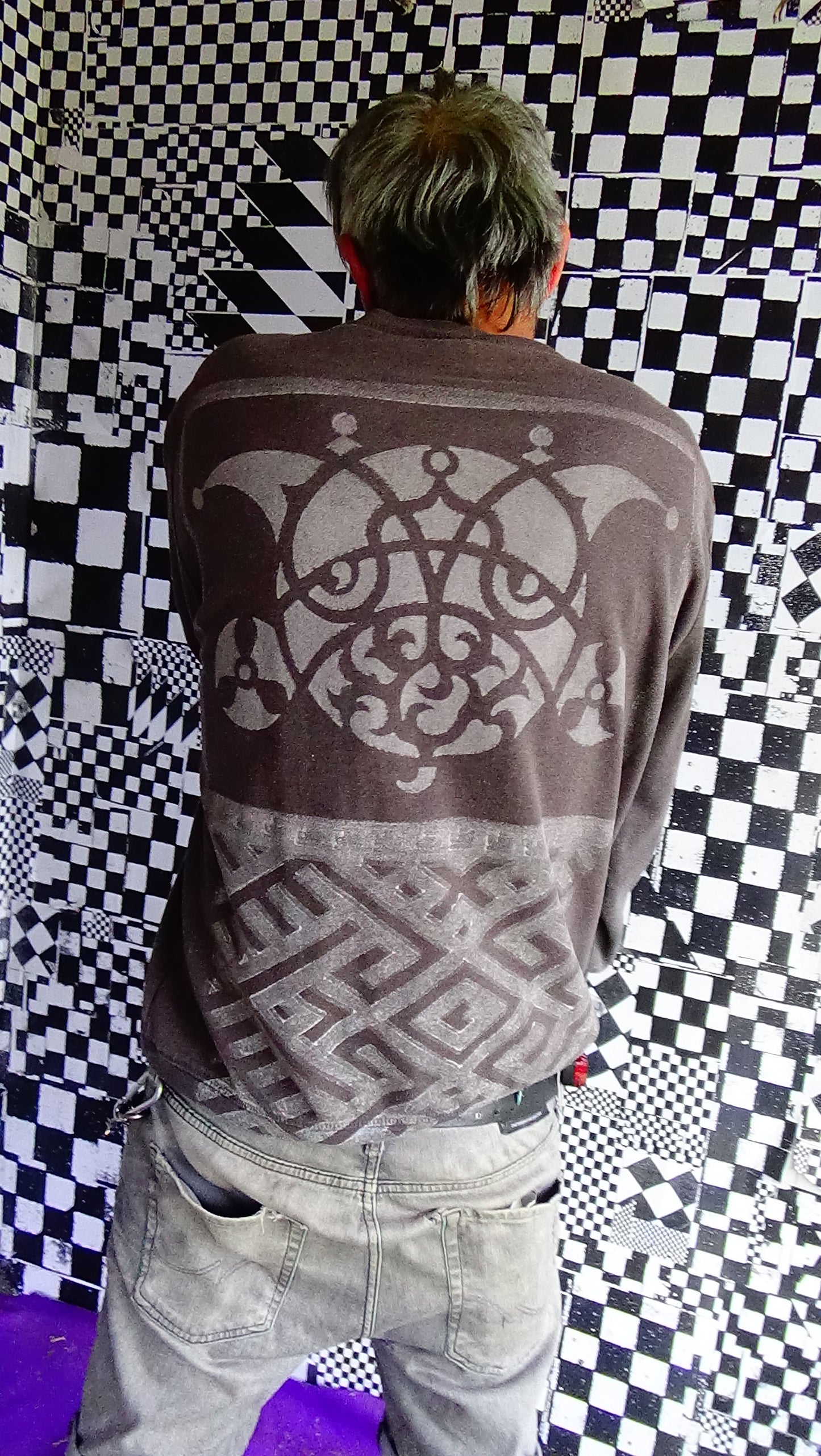 Longshirt namens "Harlekin"