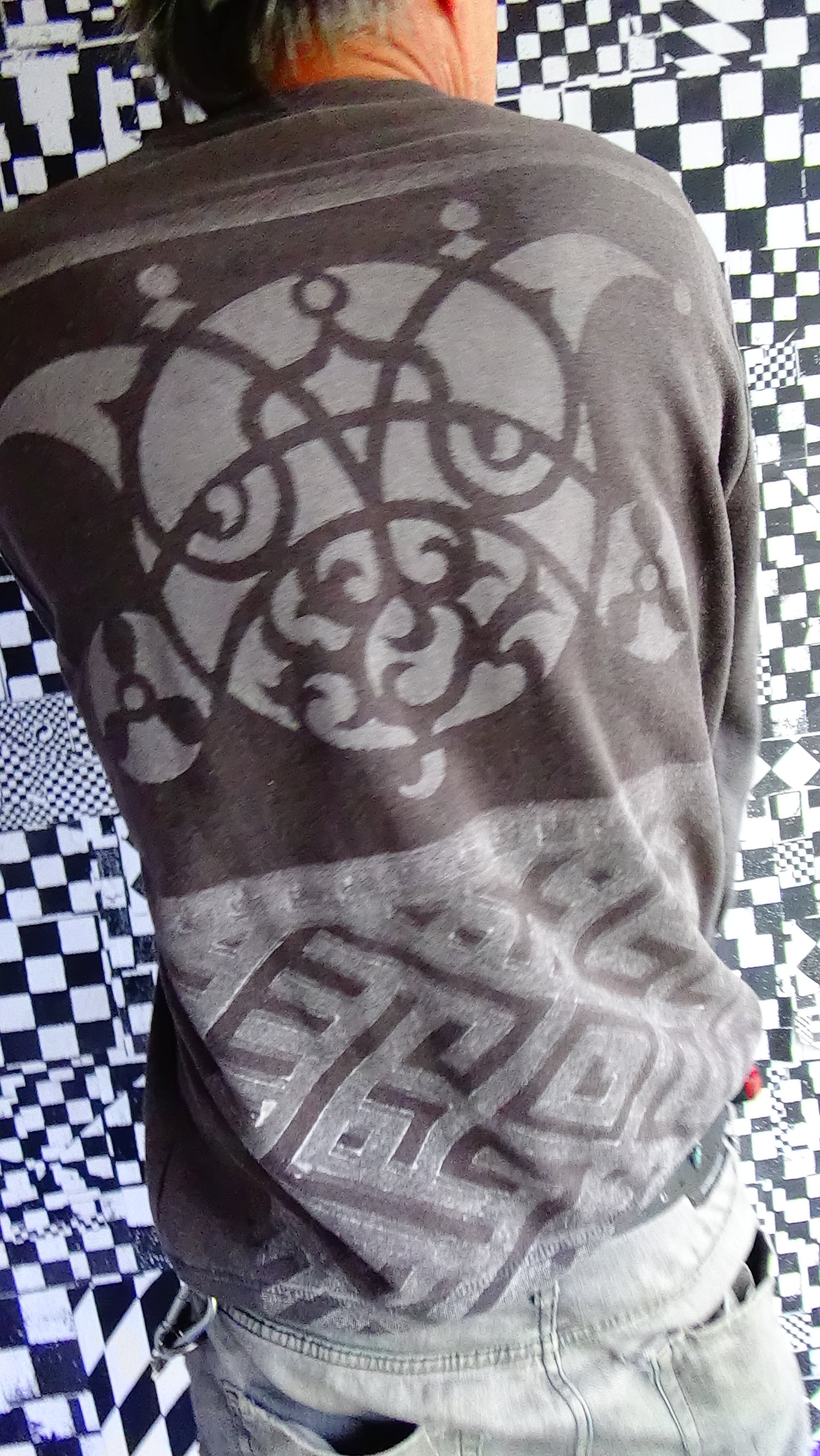 Longshirt namens "Harlekin"