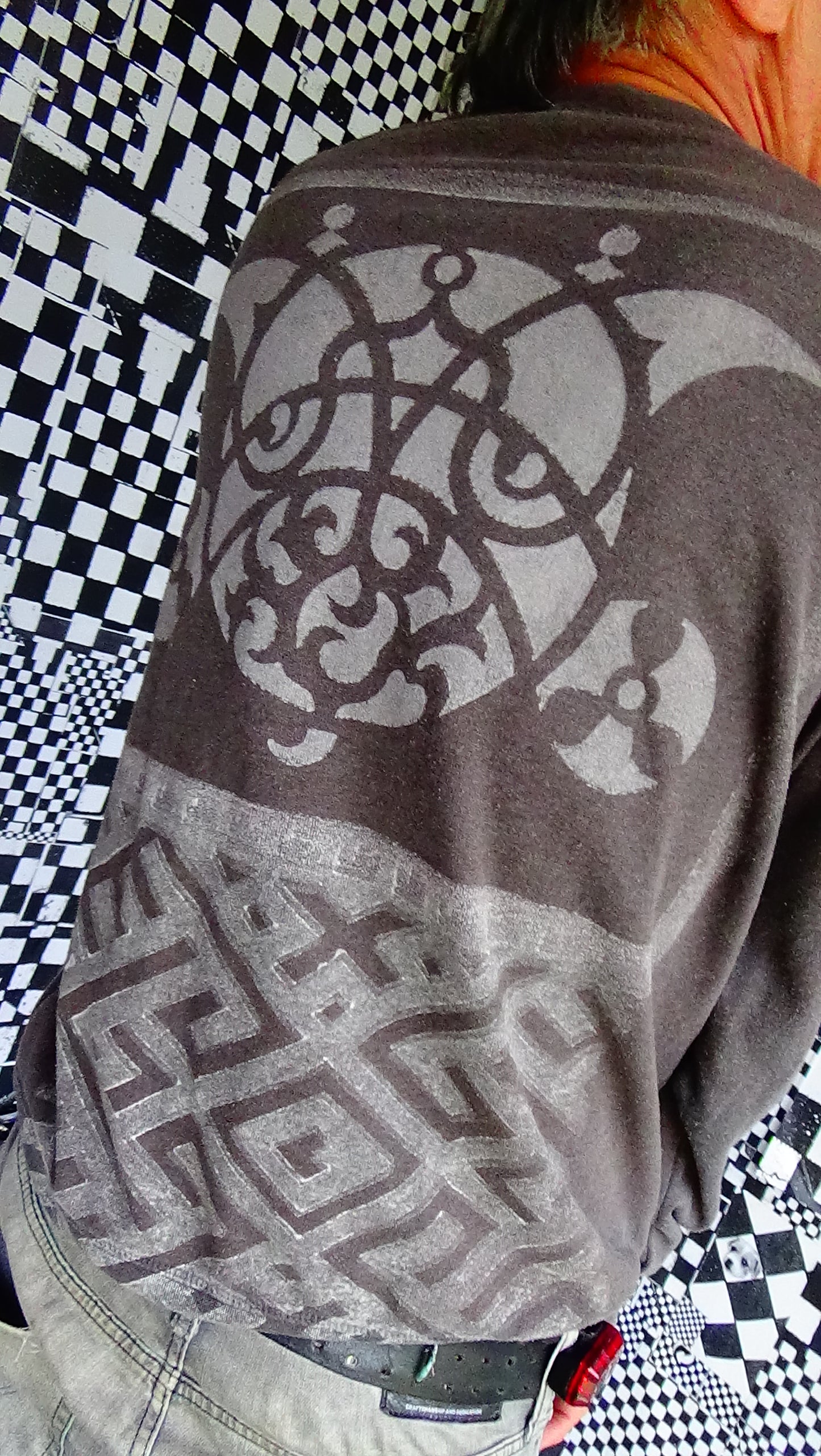 Longshirt namens "Harlekin"