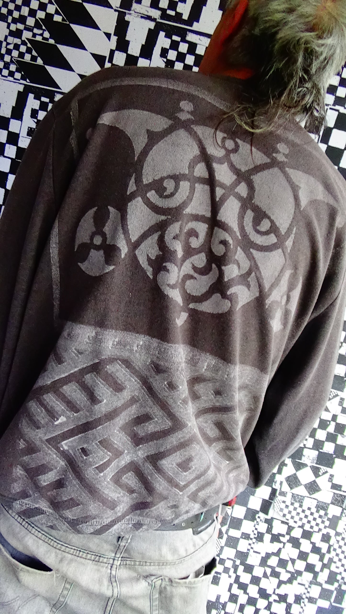 Longshirt namens "Harlekin"