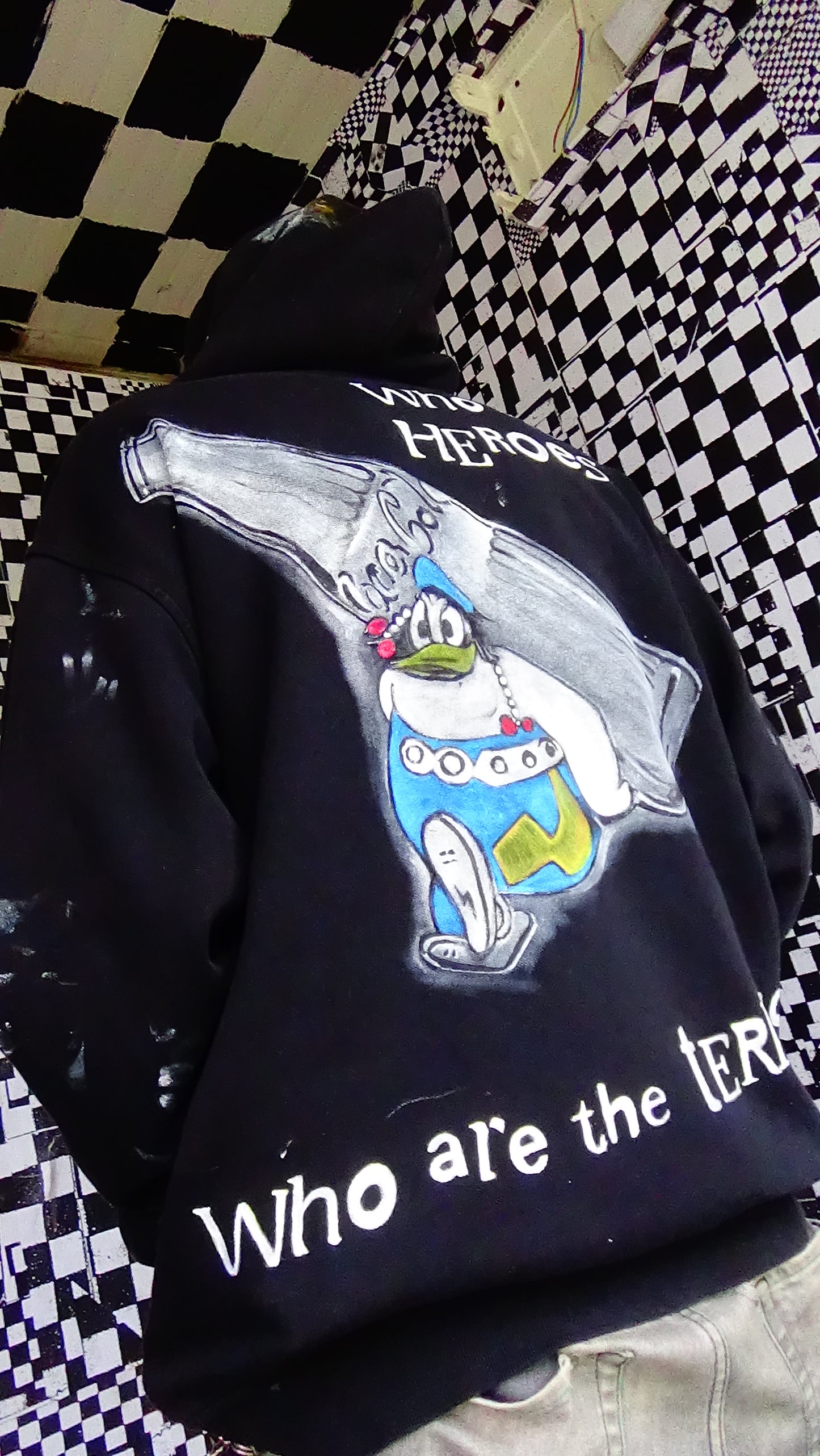 Hoodie namens "who are the heroes and who are the terrorists"